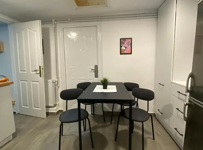 Apartment Turqoise Bucharest