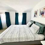 Lägenhet Turqoise Bukarest