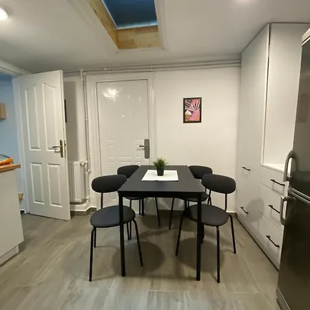 Appartement Turqoise Boekarest